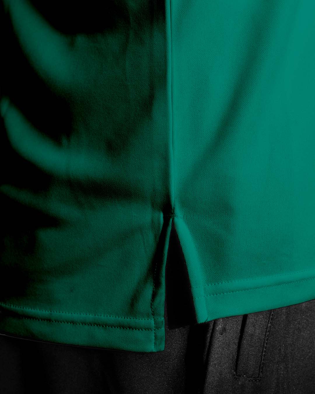 Close up photo of the hem on the Palermo shirt