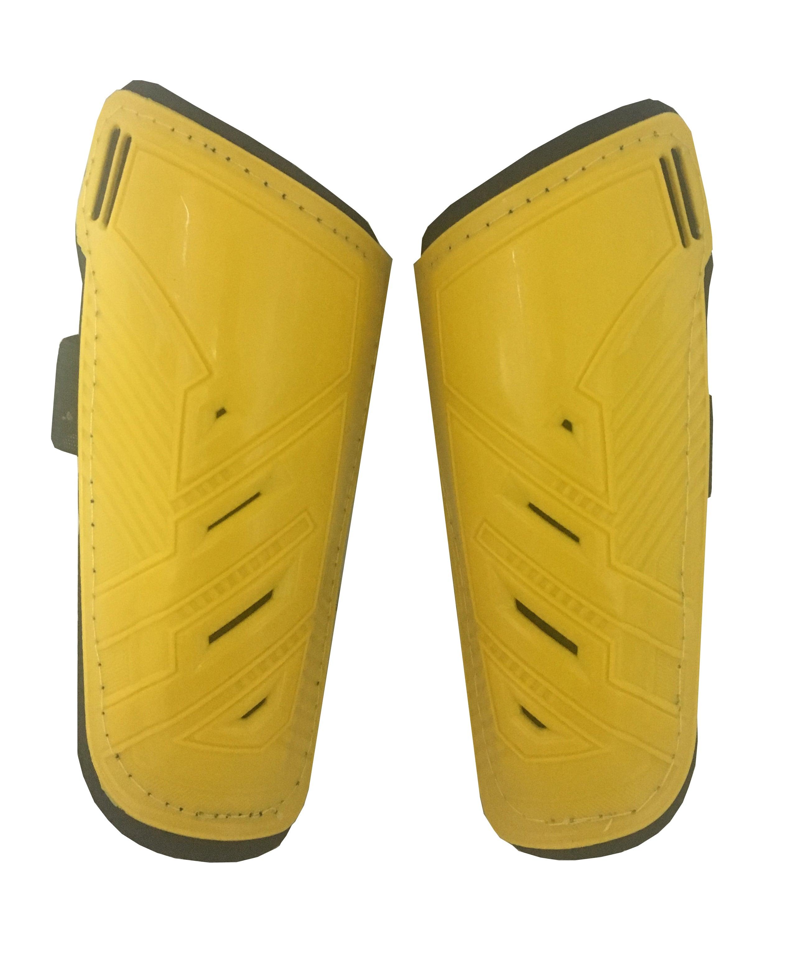 Set of yellow junior shin pads